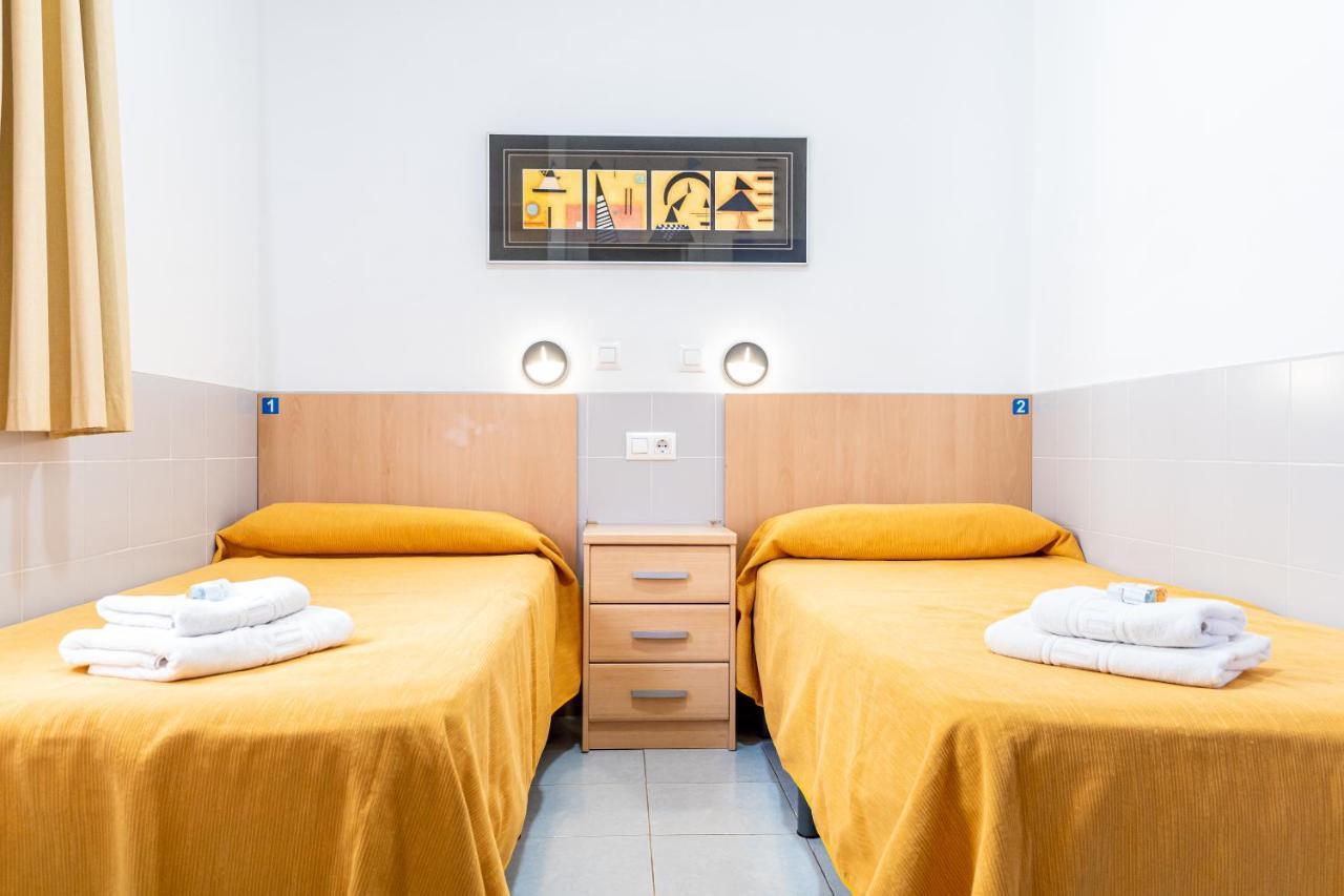 Albergue Inturjoven Malaga Ngoại thất bức ảnh