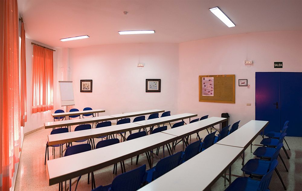 Albergue Inturjoven Malaga Ngoại thất bức ảnh